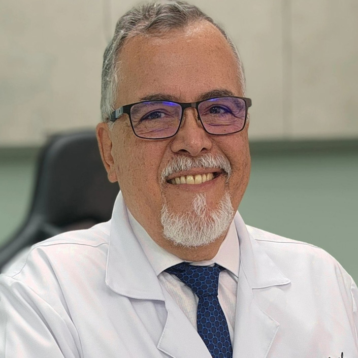 Dr. João Cabral<br>Médico CRM/PR 41834